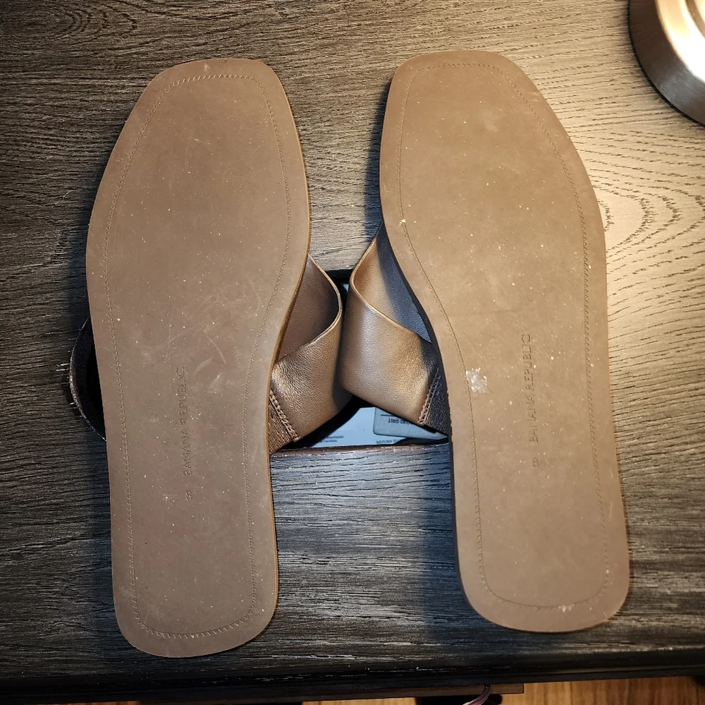 Banana Republic leather brown